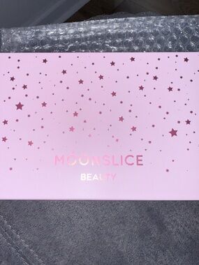 Pink Eyeshadow Palette - Soft Pink Shades